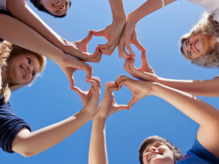 ЄС взявся за Інстаграм і Фейсбук через спричинення дитячої залежності