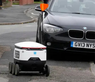 У Фінляндії робот-кур’єр втік з місця ДТП