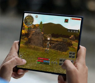 Samsung Galaxy Z Fold 8 Ultra отримає важливе оновлення дисплея