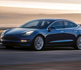 Tesla будет работать над снижением стоимости электромобилей