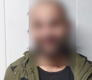 Раніше судимий чоловік видурив планшет у 18-річної дівчини