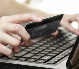 Інтернет-шахраї ошукали трьох українців на 97 тисяч гривень