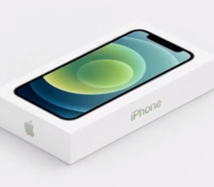 Apple урежет комплект поставки прошлогодних iPhone