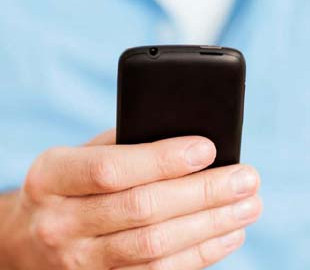 Українці відмовляються від смартфонів: названо 3 переваги кнопкових телефонів