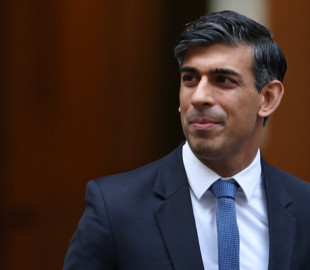 Сунак розглядає можливість припинення використання підлітками соціальних мереж