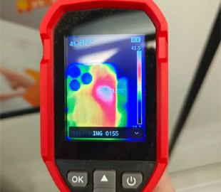 iPhone 15 Pro Max має проблеми з перегрівом