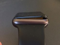 Apple бесплатно поменяет Apple Watch Series 2 с проблемными аккумуляторами