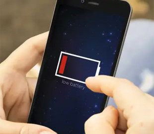 Ця програма розряджає батарею вашого смартфона стрімко: що робити