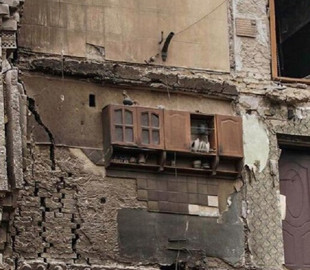 Держимся: в сети фото уцелевшей посуды стало мемом (фото)