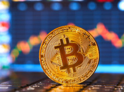 СМИ: впервые британская публичная компания перевела часть капитала в биткоин