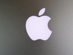 Apple разрешит независимым мастерским ремонтировать iPhone