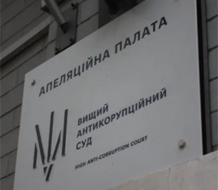 Львівський митник закрив очі на контрабандну техніки на $1,5 млн: це коштуватиме йому 3,5 роки в’язниці