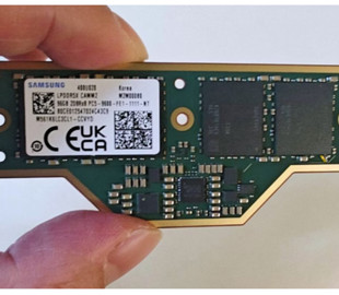 Lenovo показала крихітний модуль пам’яті LPCAMM2-9600 об’ємом 96 ГБ