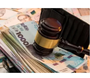 На Буковині чоловік кілька місяців користувався банківською карткою пенсіонерки та викрав 16 тисяч гривень