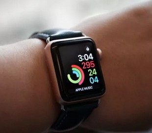 Apple исправила баг, из-за которого умные часы Apple Watch не заряжались