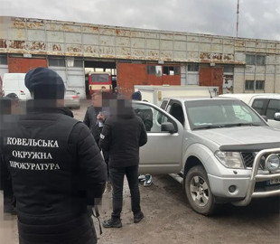 В Україні судитимуть чоловіка, який під виглядом допомоги ЗСУ продавав в інтернеті гуманітарні авто