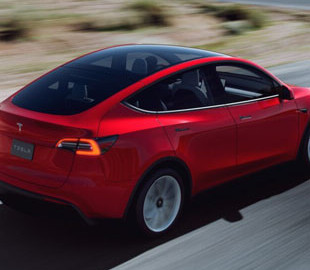 Tesla прокоментувала приголомшливу аварію за участю Model Y в Китаї