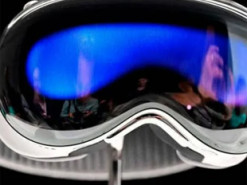 Apple не продала й сотні тисяч одиниць Apple Vision Pro