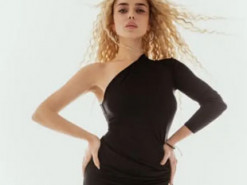 Аліна Гросу натякнула на розлучення з російським актором