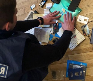 Хакер зламував сторінки у соцмережах і вимагав гроші за відновлення