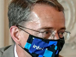 Глава Intel считает, что компания могла бы продать больше микросхем, если бы могла их произвести