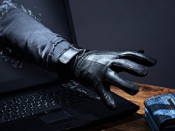 Жінка потрапила на гачок до інтернет-шахраїв та втратила 38 тисяч гривень