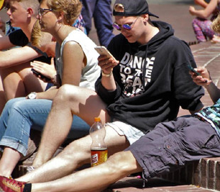 Apple допомагатиме розробникам обмежувати доступ до додатків дітям у зв'язку із законами