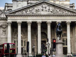 Банк Англии заговорил о возможном выпуске национальной цифровой валюты