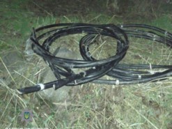 В Мариуполе патрульные задержали похитителей кабеля
