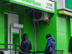 Мошенникам удалось взломать "Приват24" на украденном телефоне: клиентка лишилась 62 тысяч