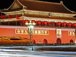 Как китайцы проиграли Tesla и победили Apple