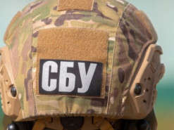 СБУ викрила підприємця, який добровільно допомагав ворогу у блокуванні енергетичної інфраструктури на Херсонщині