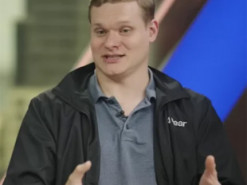 «Війни починають люди». Експрацівник Google пояснив, чому ШІ не знищить людство