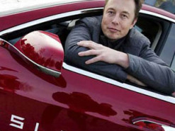 Илон Маск признался в любви к русскому языку