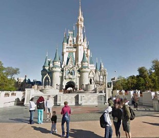 На панорамы Google Street View добавили Диснейленд