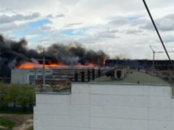 В рф произошел крупный пожар на заводе нефтегазовой промышленности: опубликовано видео