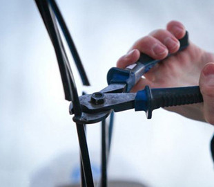 Суд приговорил злоумышленника к общественным работам за кражу 60 метров телефонного кабеля