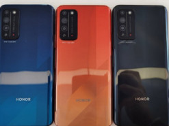 Опубликованы живые фотографии смартфона Honor X10