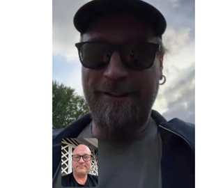 Фото Олега Винника в окулярах і з бородою потрапило в мережу