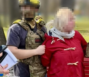 СБУ затримала російську агентку, яка коригувала масовану атаку реактивних “шахедів” на Харків