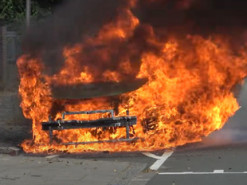 Вспыхнул как факел: электрокар Volkswagen ID.3 сгорел дотла после зарядки