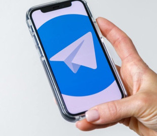 В Apple пояснили, чому ненадовго прибрали Telegram з магазину додатків