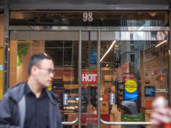 Amazon Go у Сан-Франциско закриває мережу магазинів і звільняє 27000 працівників