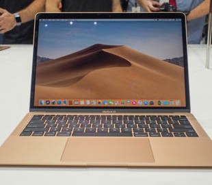 В сети появились первые видео распаковки MacBook Air 2018