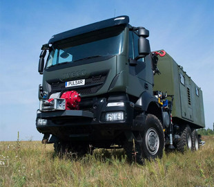 «Повернись живим» придбав мобільні станції для ремонту «Хамерів»