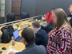 В Киеве накрыли ботоферму антивакцинаторов