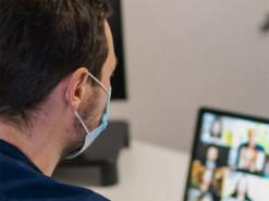 Власти Киева призвали работодателей перевести сотрудников на удаленную работу из-за ситуации с COVID-19