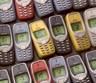 Мінімалізм у дії — чому кнопкові телефони повертаються