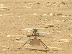 Марсоход Perseverance показал запыленную панель и лопасти вертолета