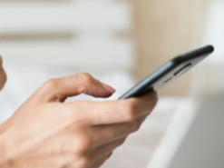 Як спростити керування Android-смартфоном однією рукою